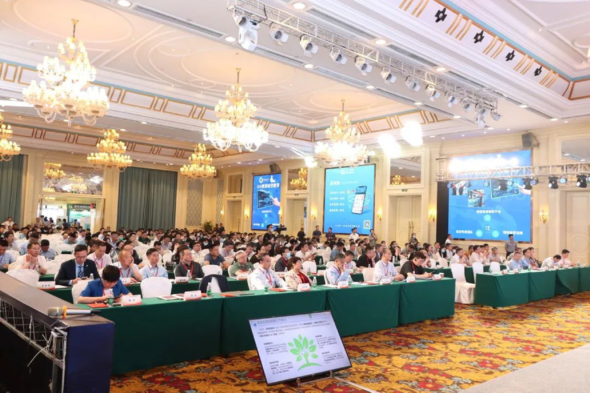 1688353880205574.jpg 557c3e50d372d97cd8b69fa0ed8d58cd.jpg