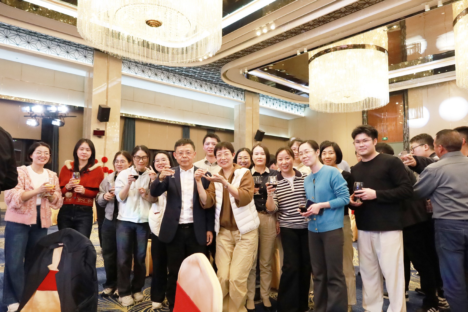 1770106767180158.jpg IMG_6277.JPG